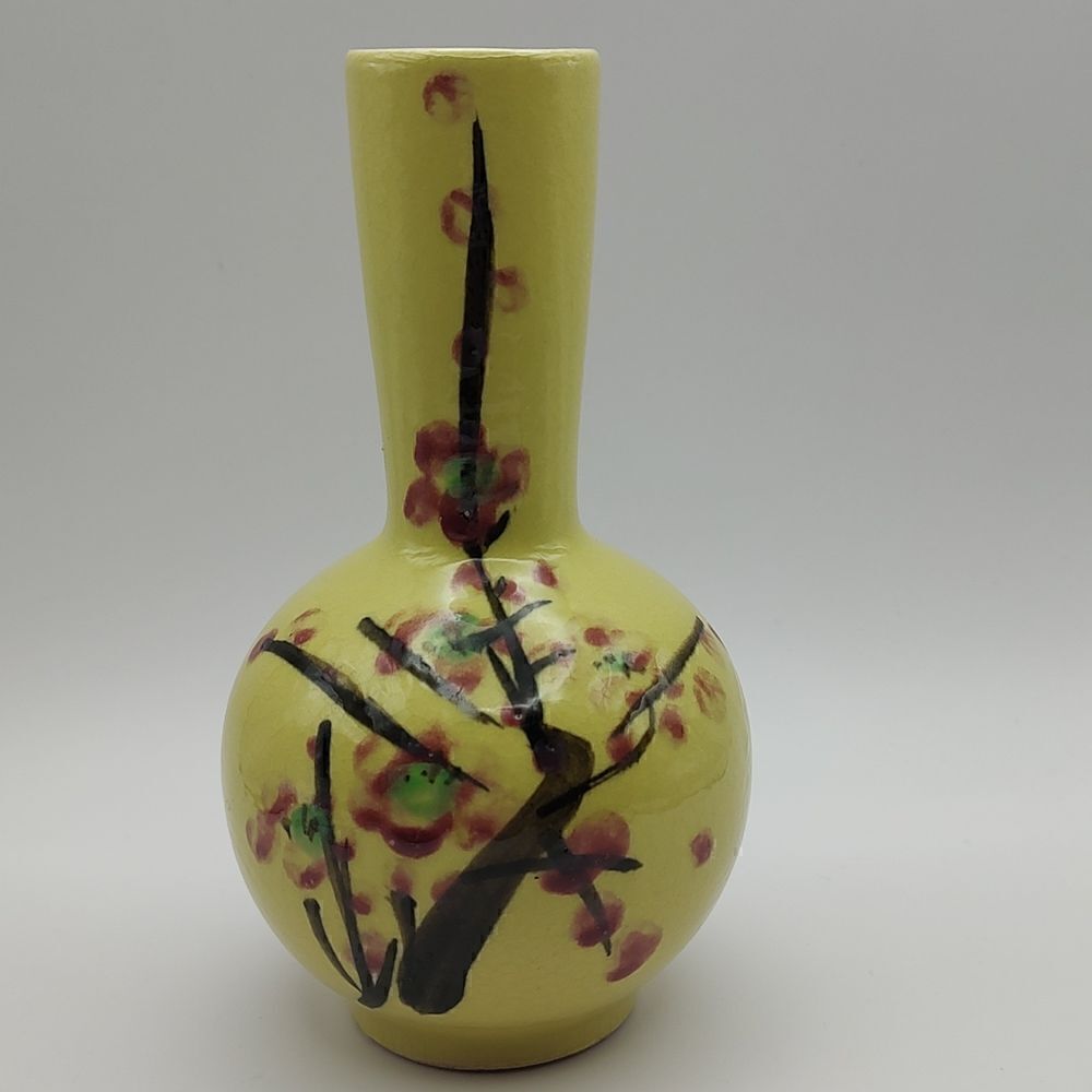 Vintage Hand Painted Yellow Asian Floral Bud Vase